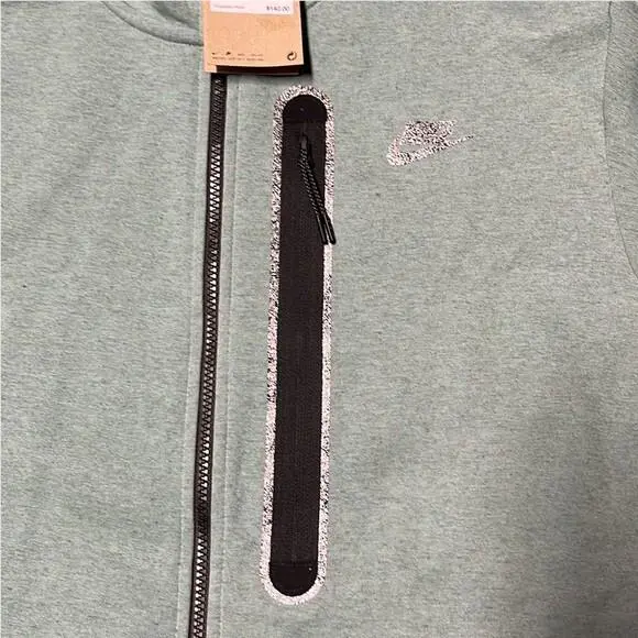 Nike clothing - Green 2