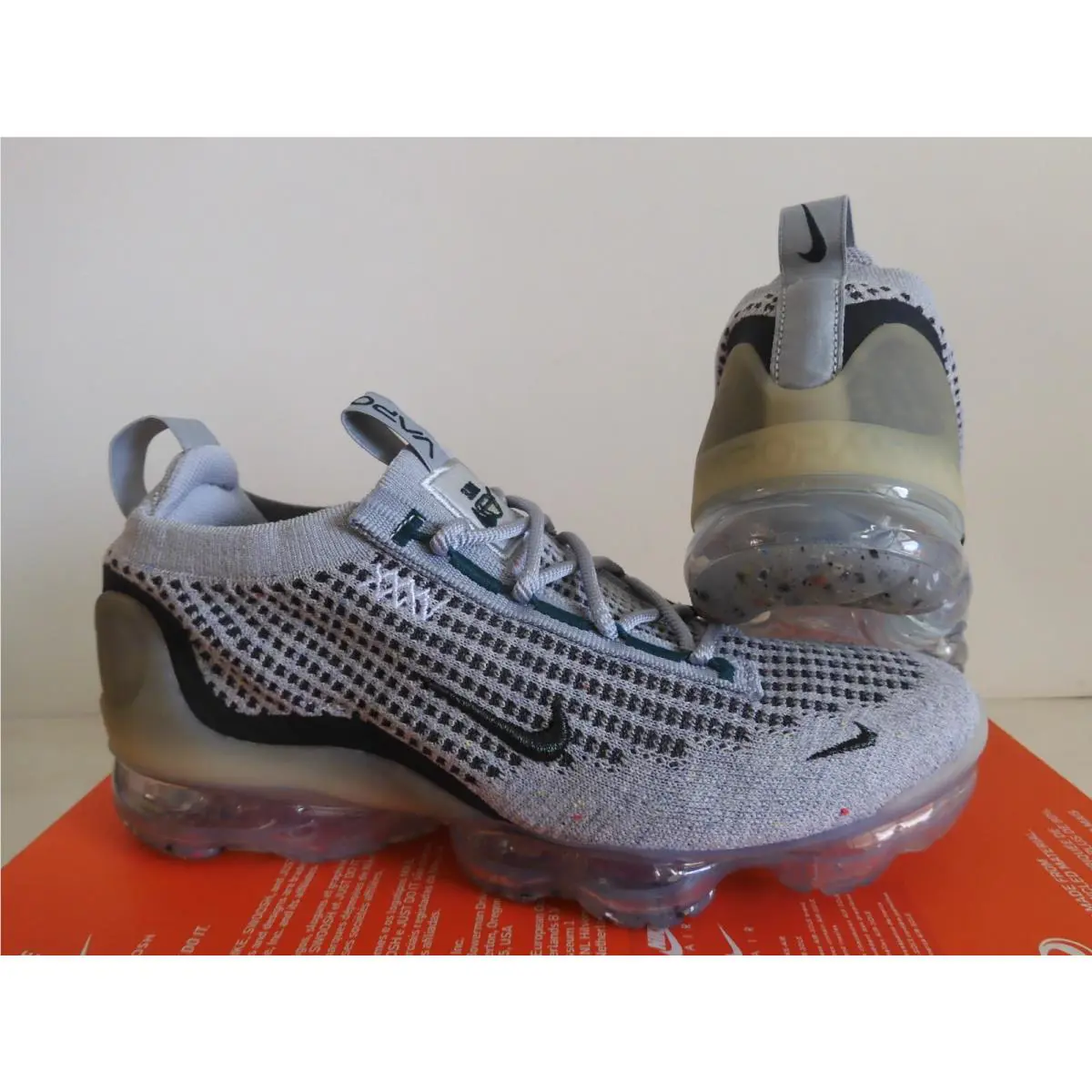 Nike shoes - Nike Air VaporMax Flyknit - Air VaporMax Flyknit - DN3074 001 - Gray (UPC: 195866264540) 0