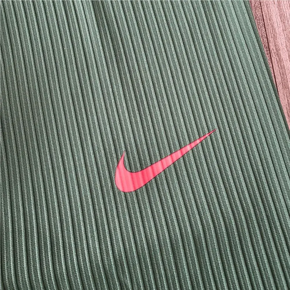 Nike clothing - DX9078000 - DX9078000 - Green, Exterior: Multicolor 2