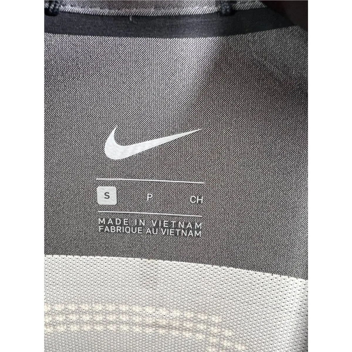 Nike clothing - 856252 006 - Grey/ Red 11