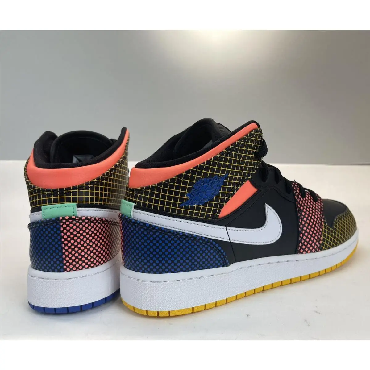 Nike shoes - Jordan 1 Mid - Mid - DC4092001 - Multicolor, Manufacturer: University Gold/metallic Gold/black (UPC: 0195238349875) 12