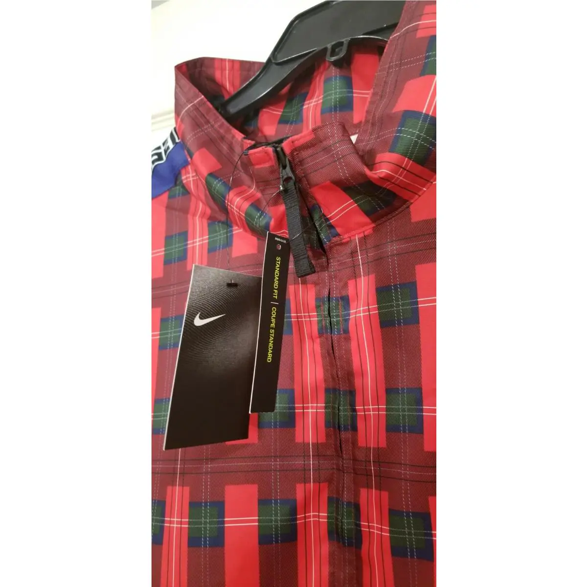 Nike clothing - Red (UPC: 194276166871) 1