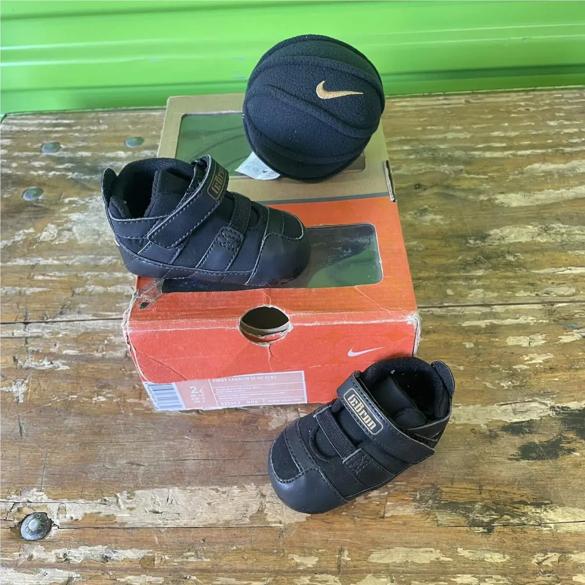 Nike shoes - NIKE LEBRON - LEBRON - Black 0