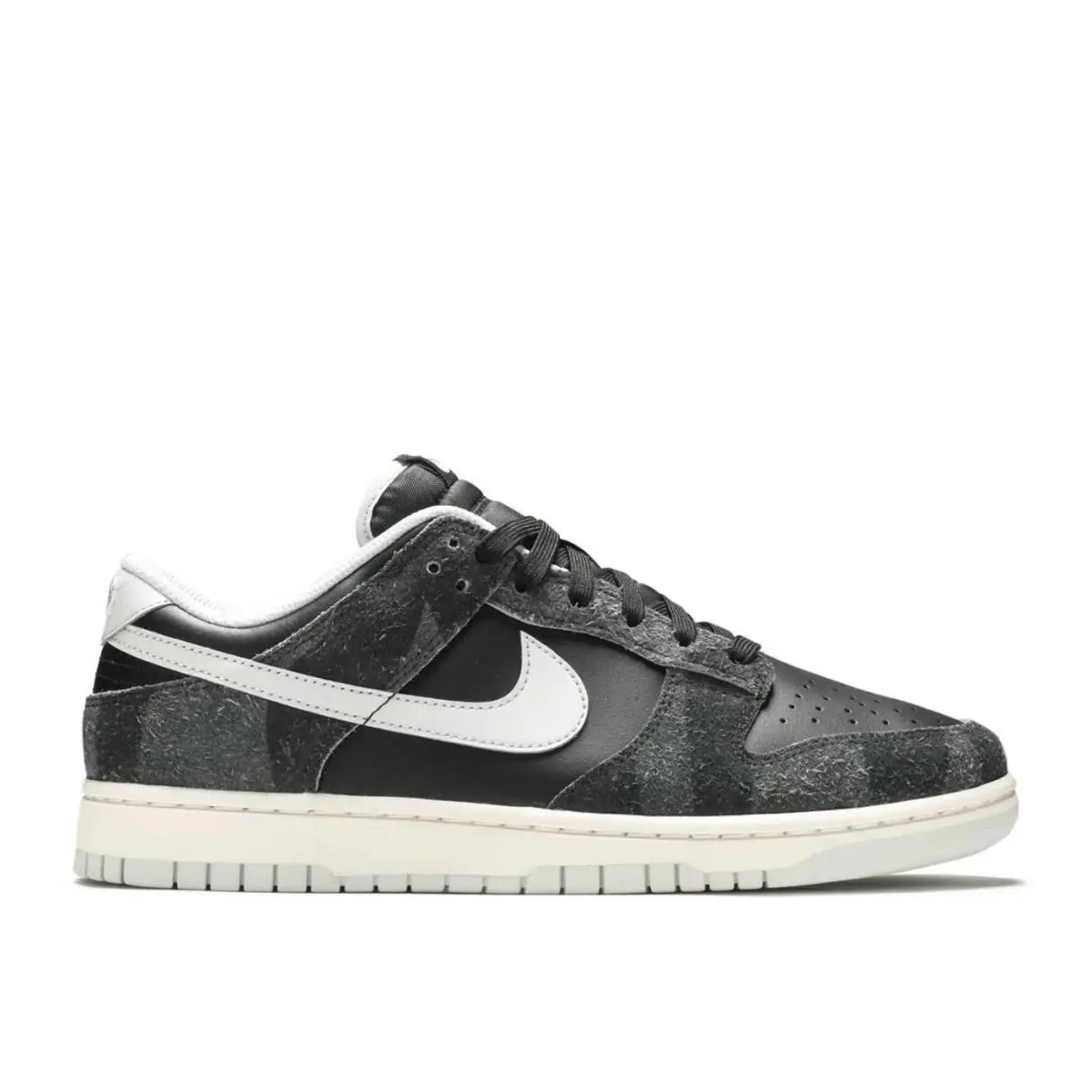 Dunk Premium Low Animal Pack Zebra Size 7.5 by Nike