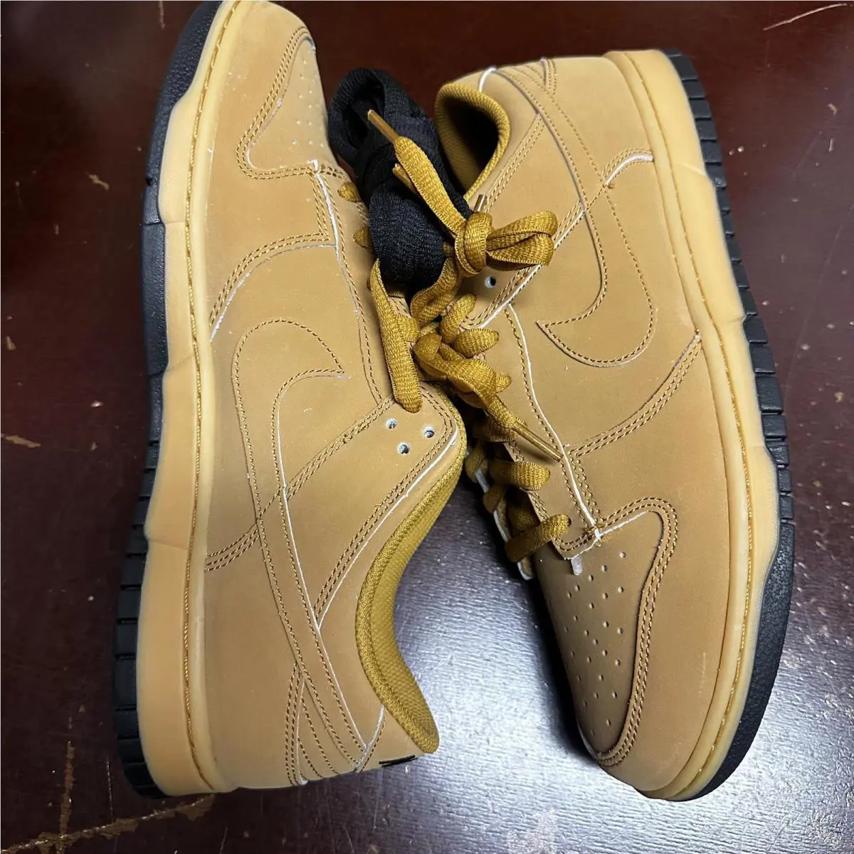 Nike shoes - NA - Tan 2
