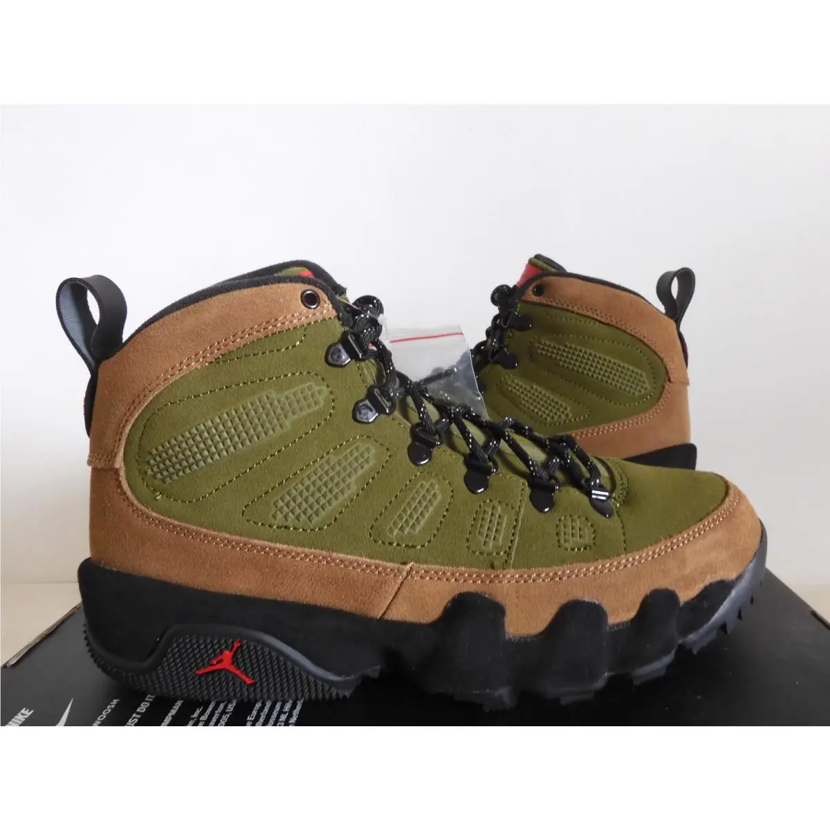 Nike shoes - Air Jordan 9 - Air - AR4491-200 - Green (UPC: 883212205858) 0