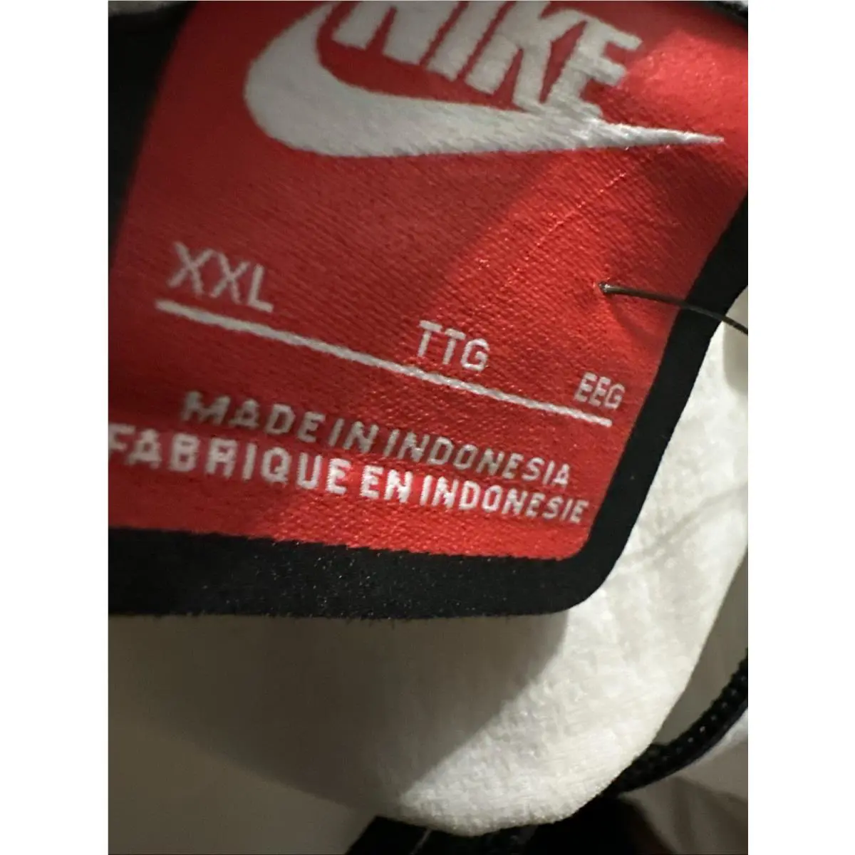 Nike clothing - Ivory (UPC: 197599182979) 6