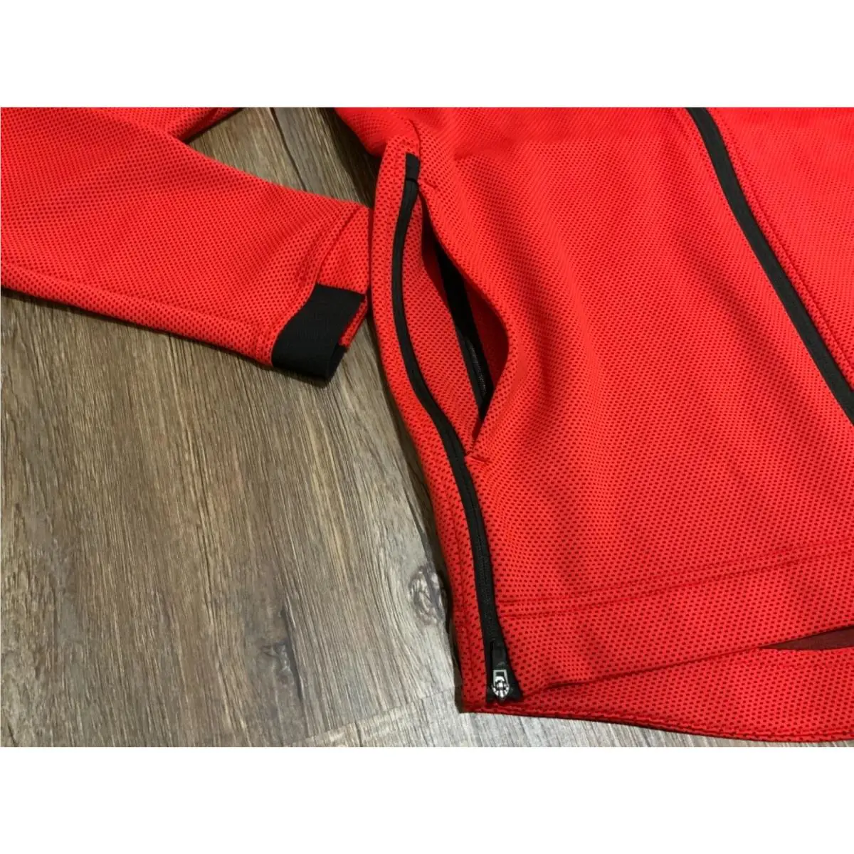 Nike clothing - Red 2