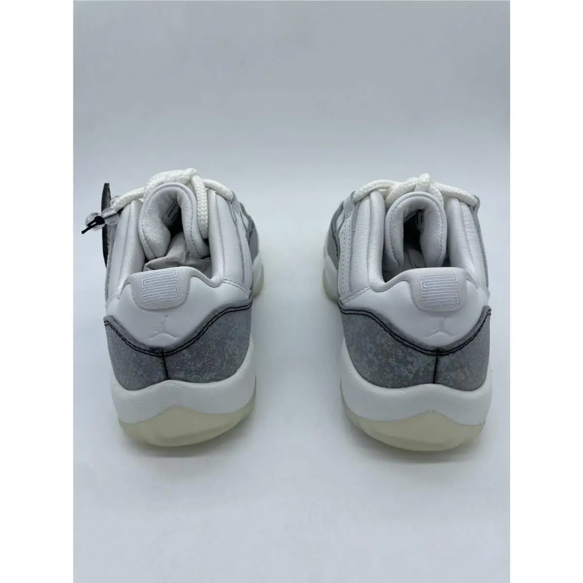 Nike shoes - Air Jordan 11 Low - Air Low - HQ7000-001 - White 4