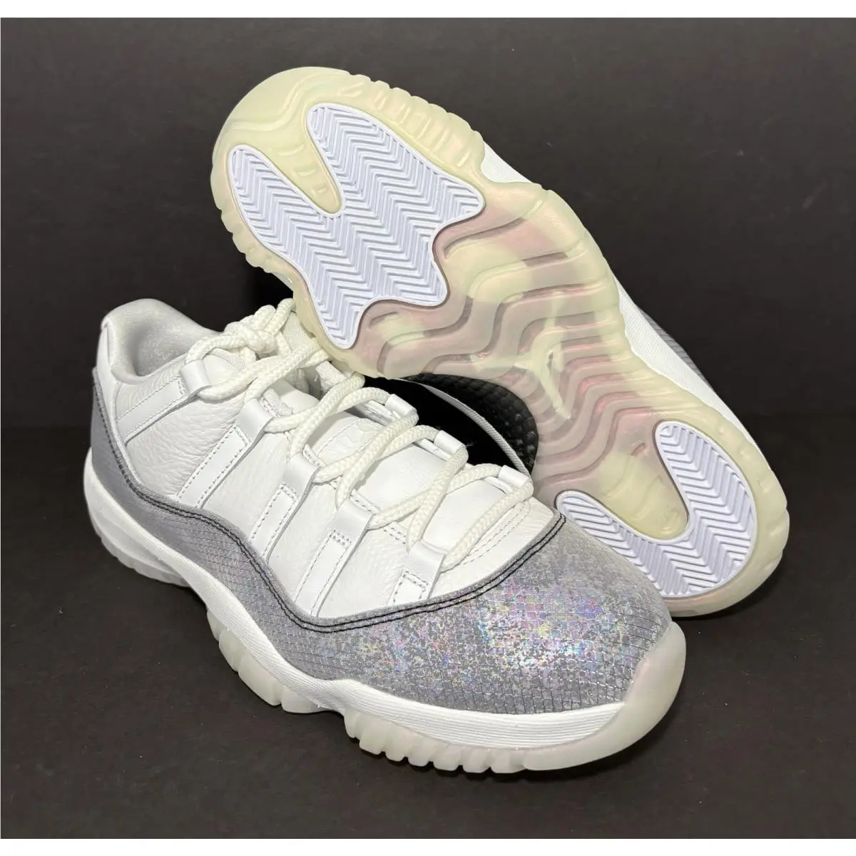 Nike shoes - Air Jordan 11 Low - Air Low - HQ7000-001 - White 8