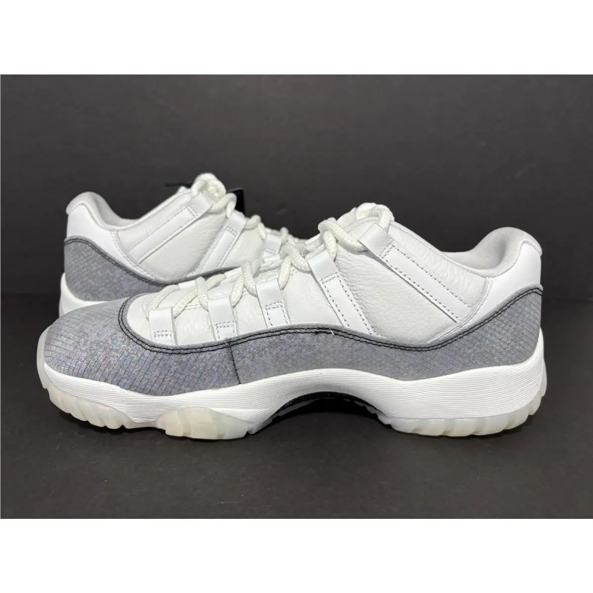 Nike shoes - Air Jordan 11 Low - Air Low - HQ7000-001 - White 2