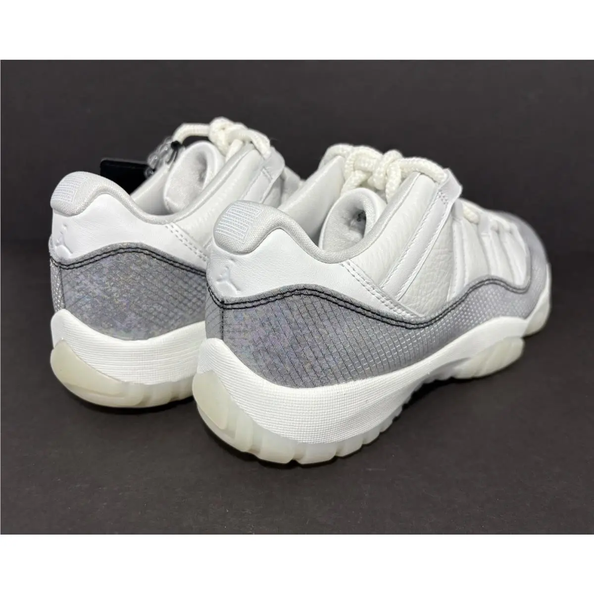 Nike shoes - Air Jordan 11 Low - Air Low - HQ7000-001 - White 4