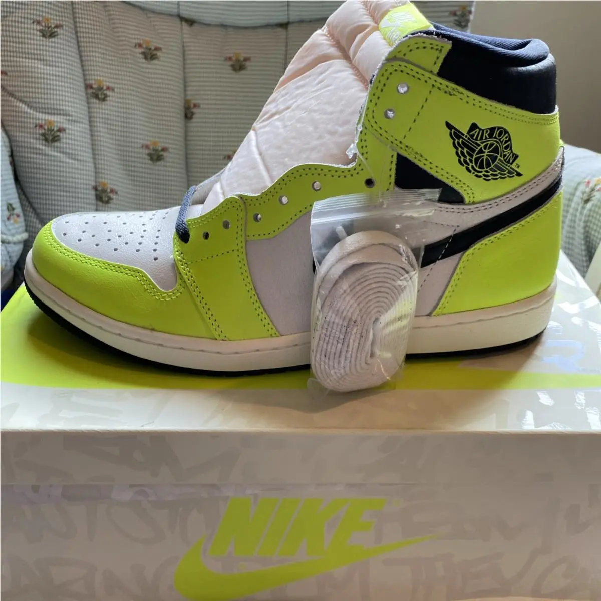 Nike Jordan 1 Retro High Visionaire Shoes Nike 555088 702 Sz. 10 DS