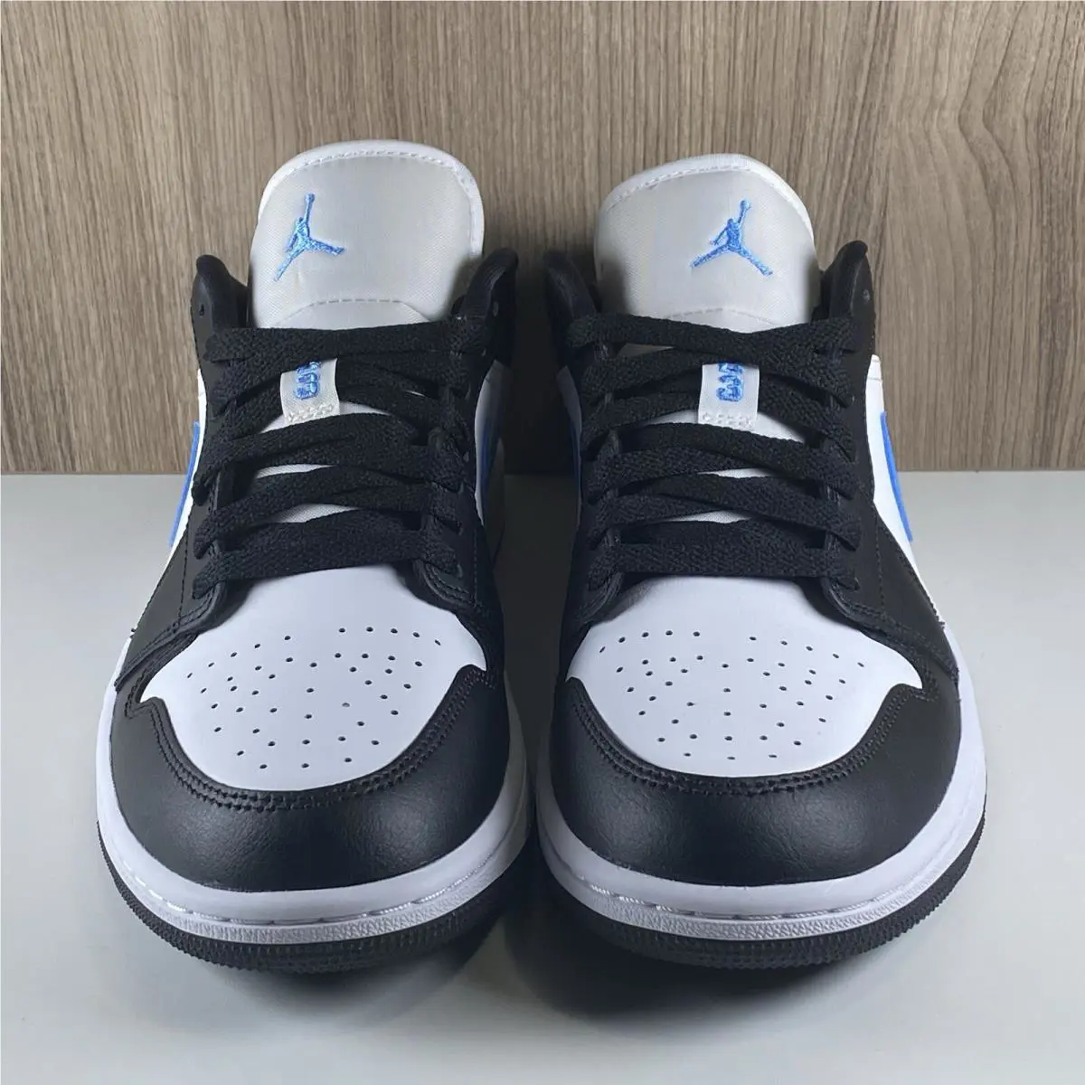 Nike shoes - Air Jordan 1 - Air - Dc0774-041 - White 0
