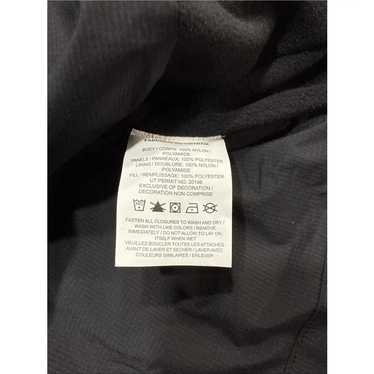 Nike shoes - Black (UPC: 0196150490508) 3