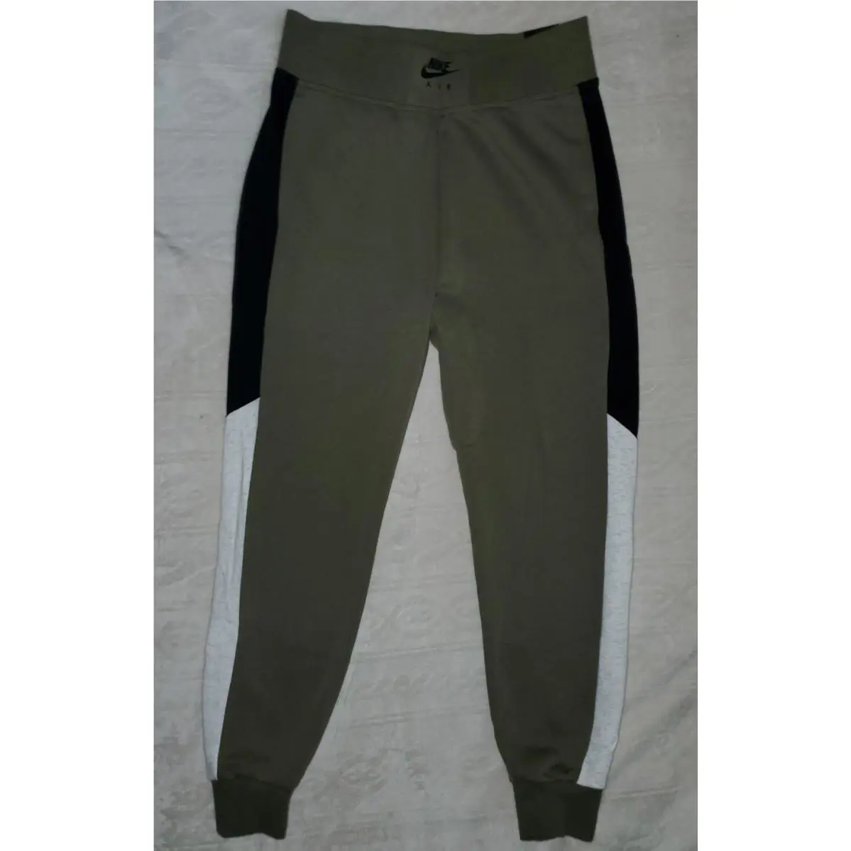 Nike clothing - CV8573-222 - CV8573-222 - Black Grey Green (UPC: 194499609001) 3
