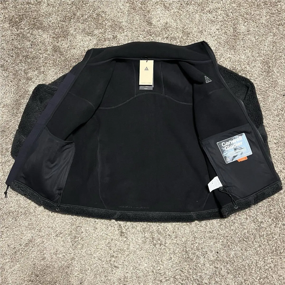 Nike clothing - Nike ACG - ACG - FV8653010 - Black (UPC: 197597271255) 2