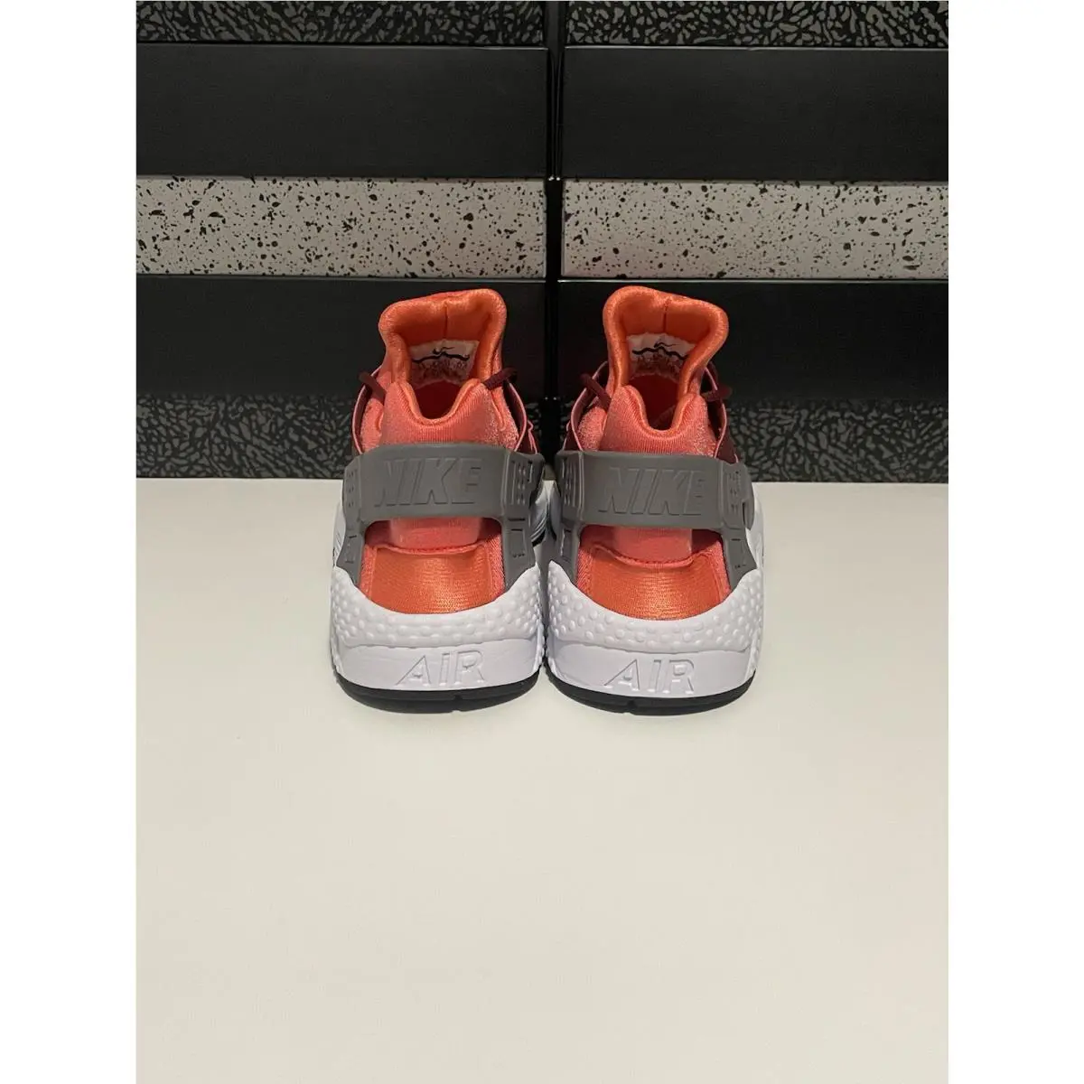 Nike shoes - Nike Air Huarache - Air Huarache - 318429-054 - Gunsmoke/Team Red-Rush Coral 2