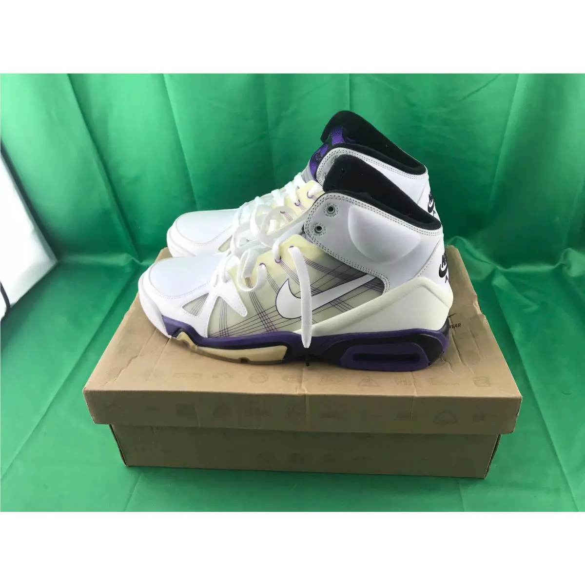 Nike shoes 0