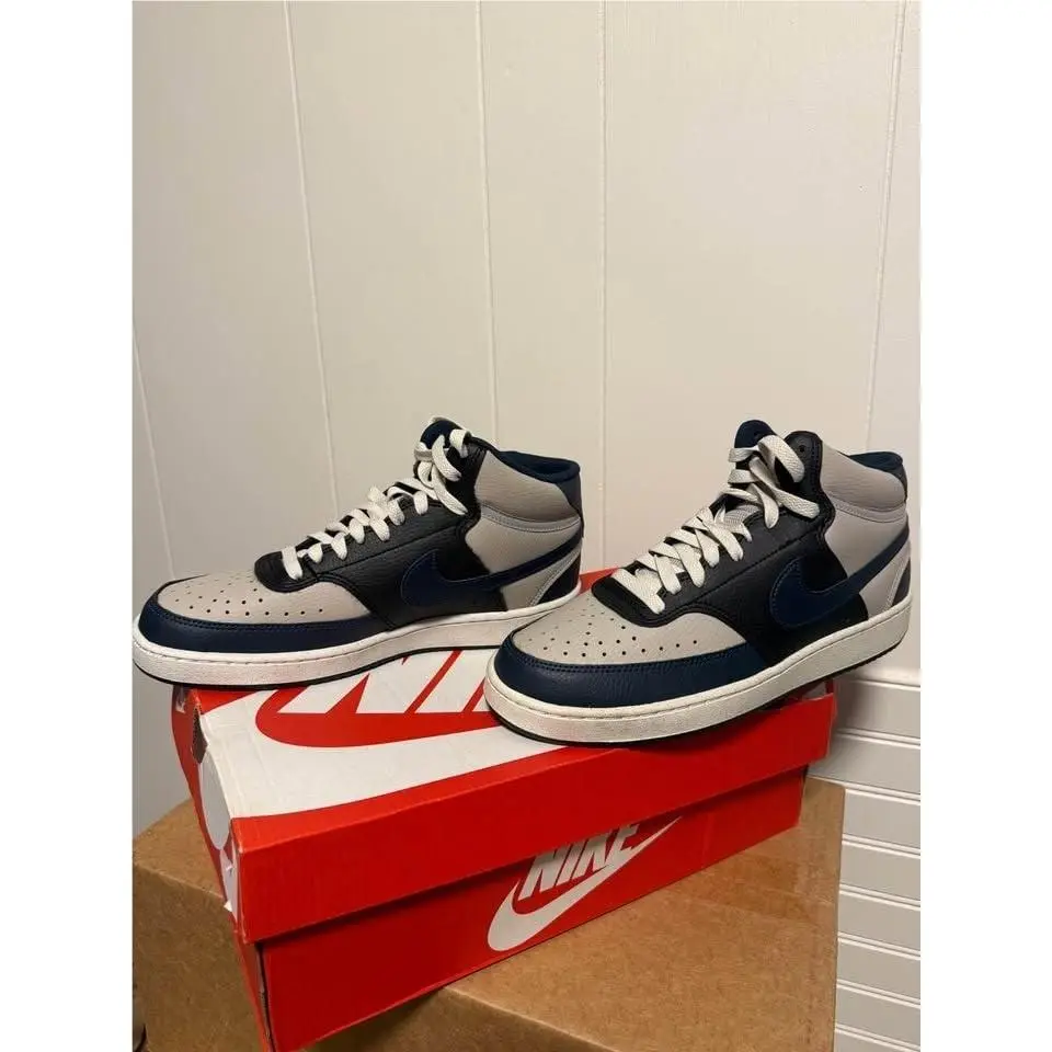 Court Vision Mid NN Size 8.5 by Nike
