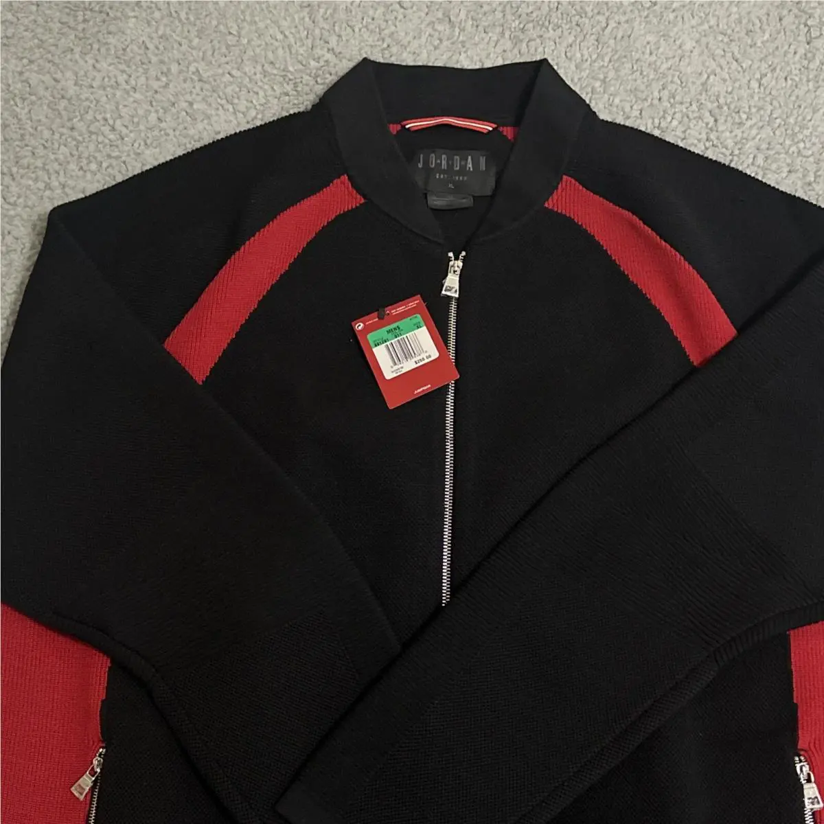 Nike clothing - SPORTSWEAR TECH - SPORTSWEAR TECH - 891291 - Black (UPC: 887229877602) 1