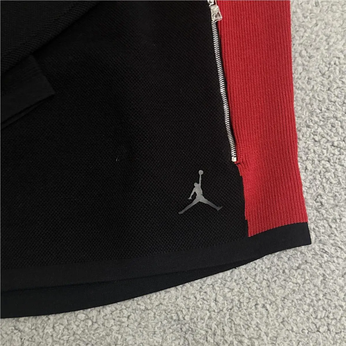 Nike clothing - SPORTSWEAR TECH - SPORTSWEAR TECH - 891291 - Black (UPC: 887229877602) 2