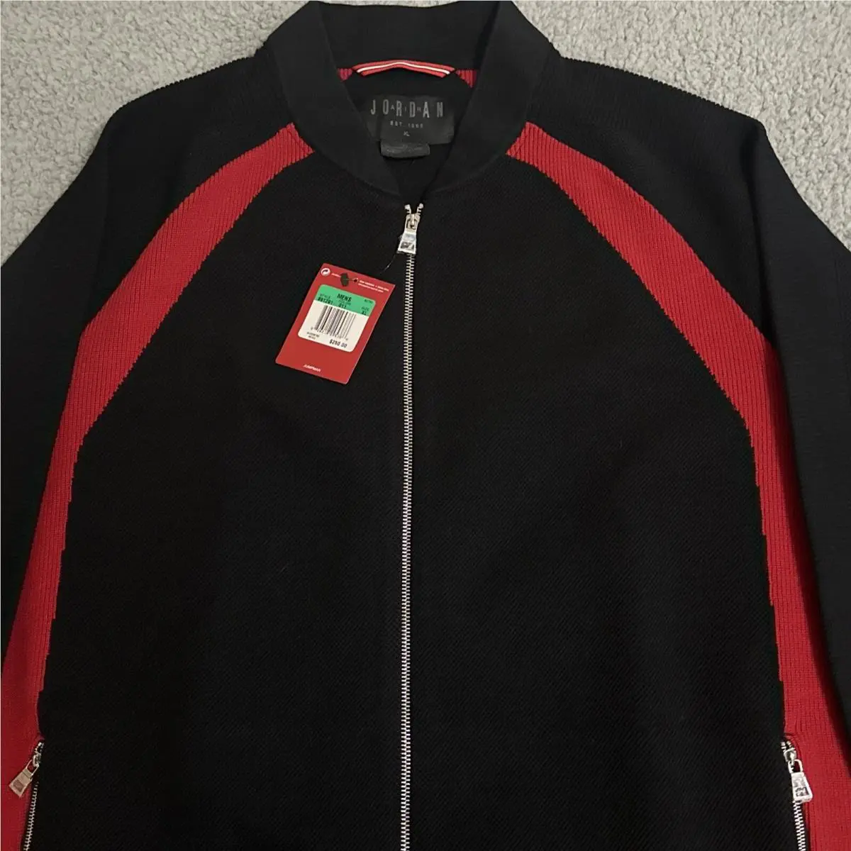Nike clothing - SPORTSWEAR TECH - SPORTSWEAR TECH - 891291 - Black (UPC: 887229877602) 5