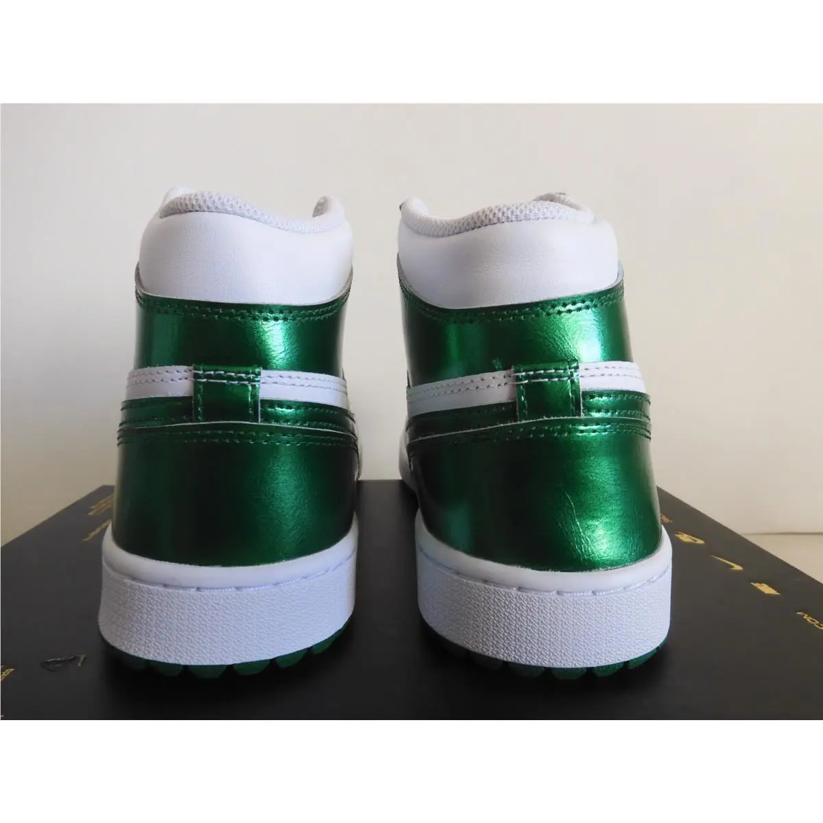 Nike shoes - Air Jordan 1 - Air - White (UPC: 196604217606) 4