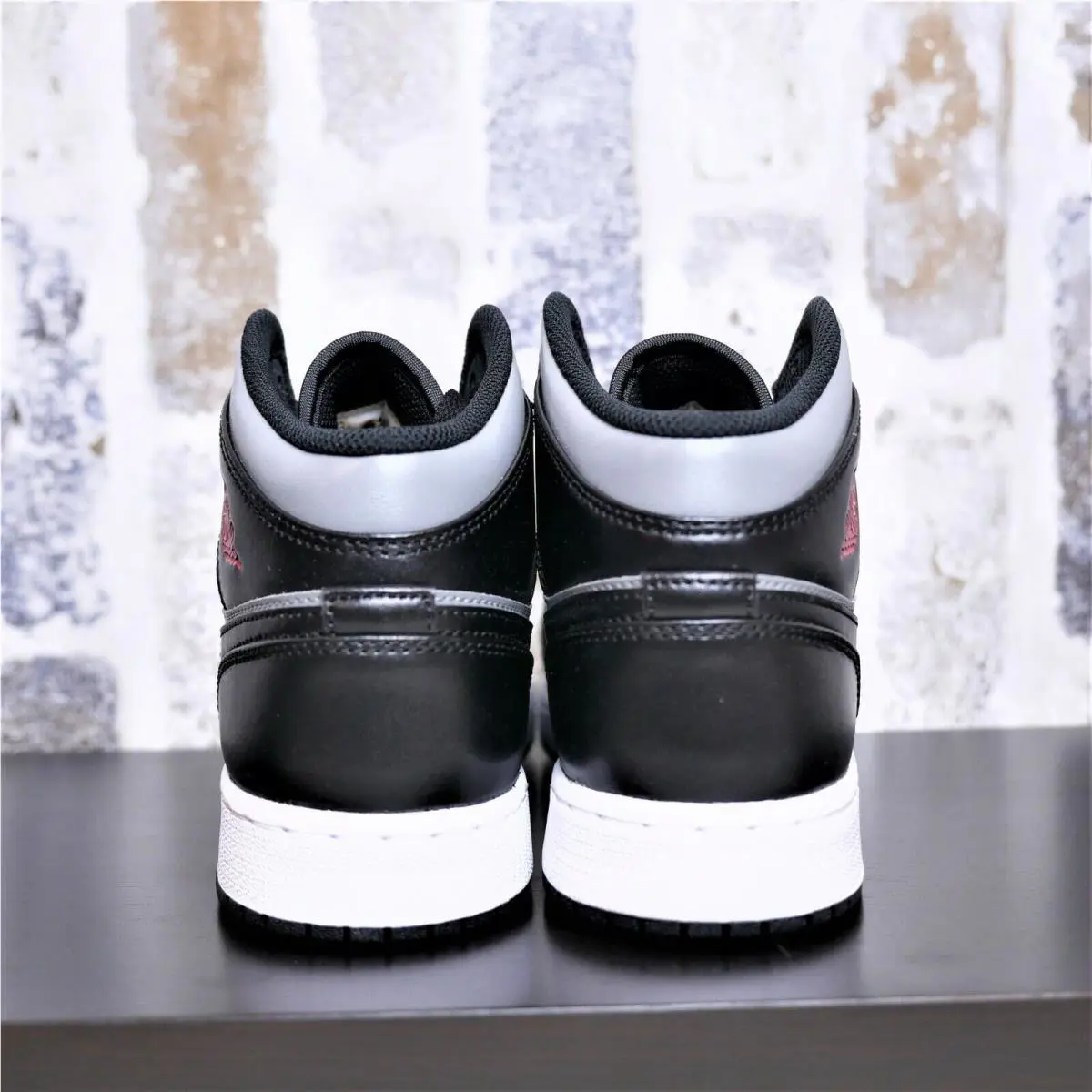 Nike shoes - Air Jordan 1 - Air - 554725-096 - Black, Manufacturer: Black/Particle Grey/White/Gym Red (UPC: 0195243826576) 3