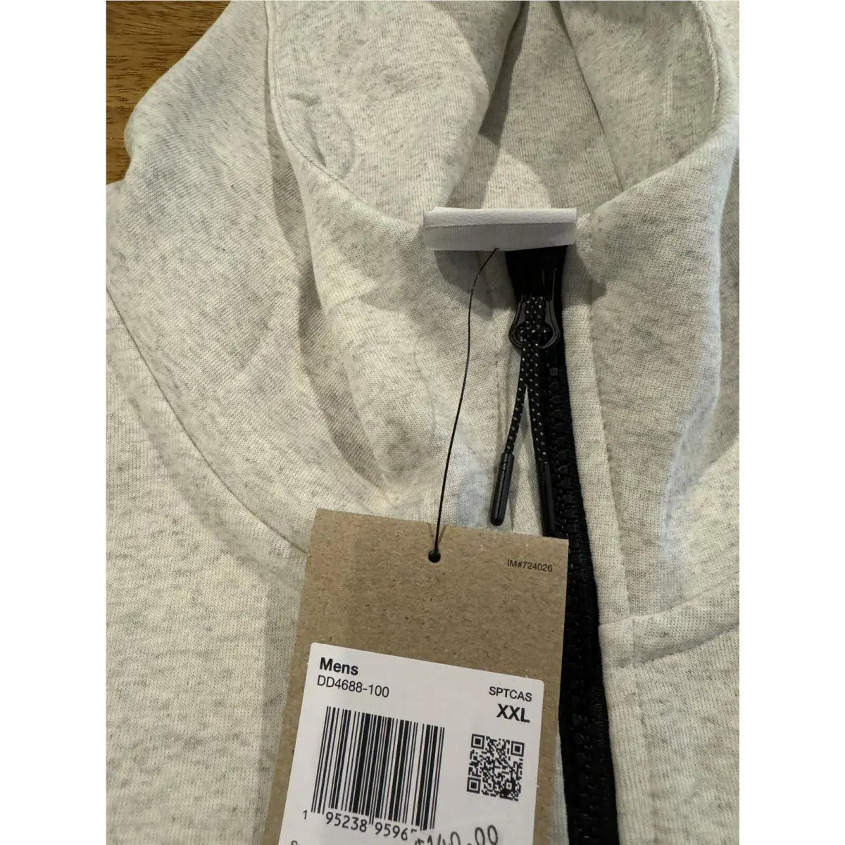 Nike clothing - DD4688 100 - Gray (UPC: 0195238959654) 2
