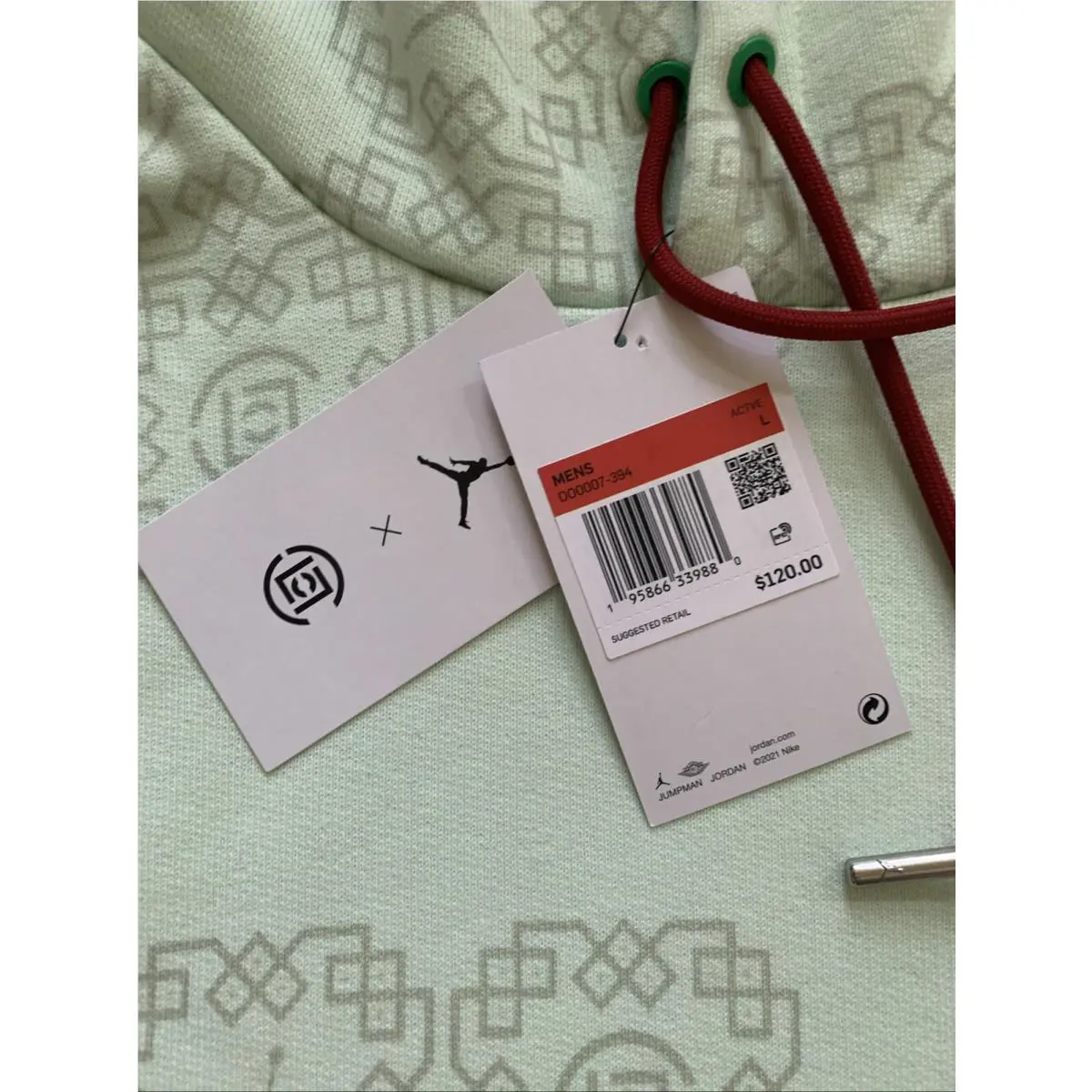 Nike clothing - Green (UPC: 195866339880) 3