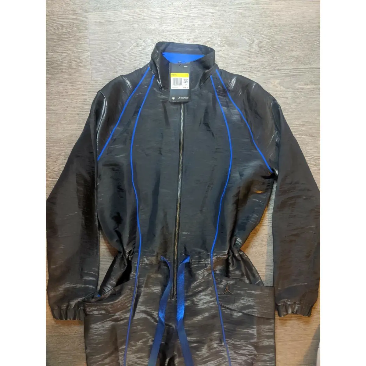 Nike clothing - BLACK/HYPER ROYAL (UPC: 194499370161) 4