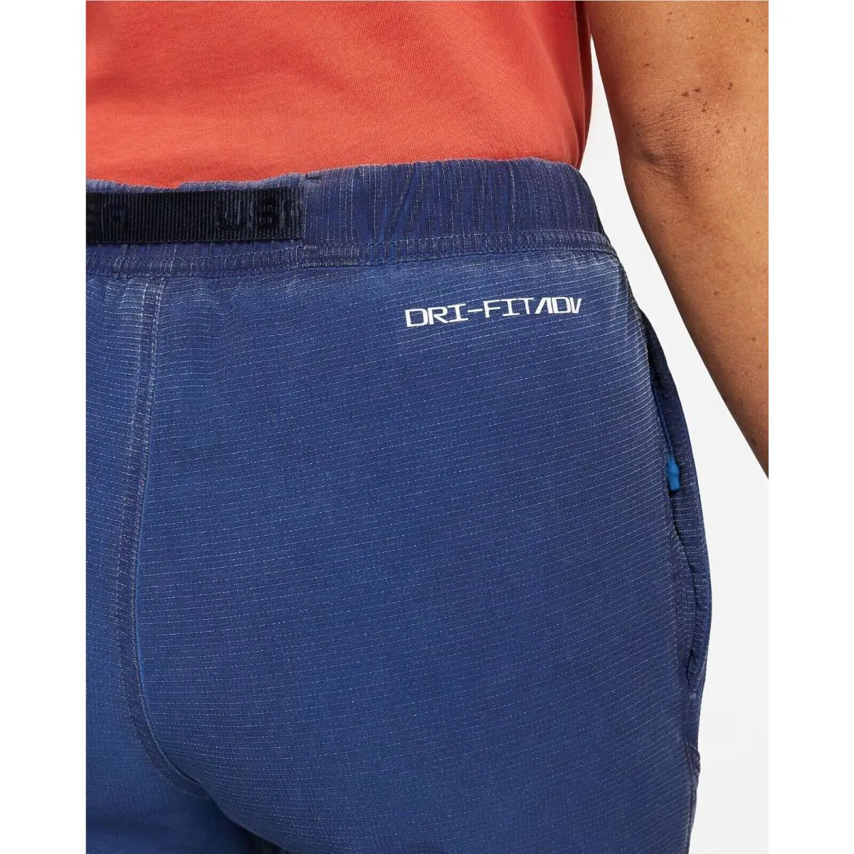 Nike clothing - Blue (UPC: 195244064717) 4