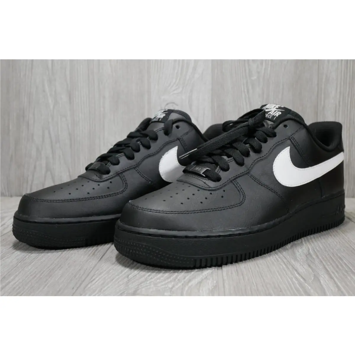 Nike shoes - Black 0