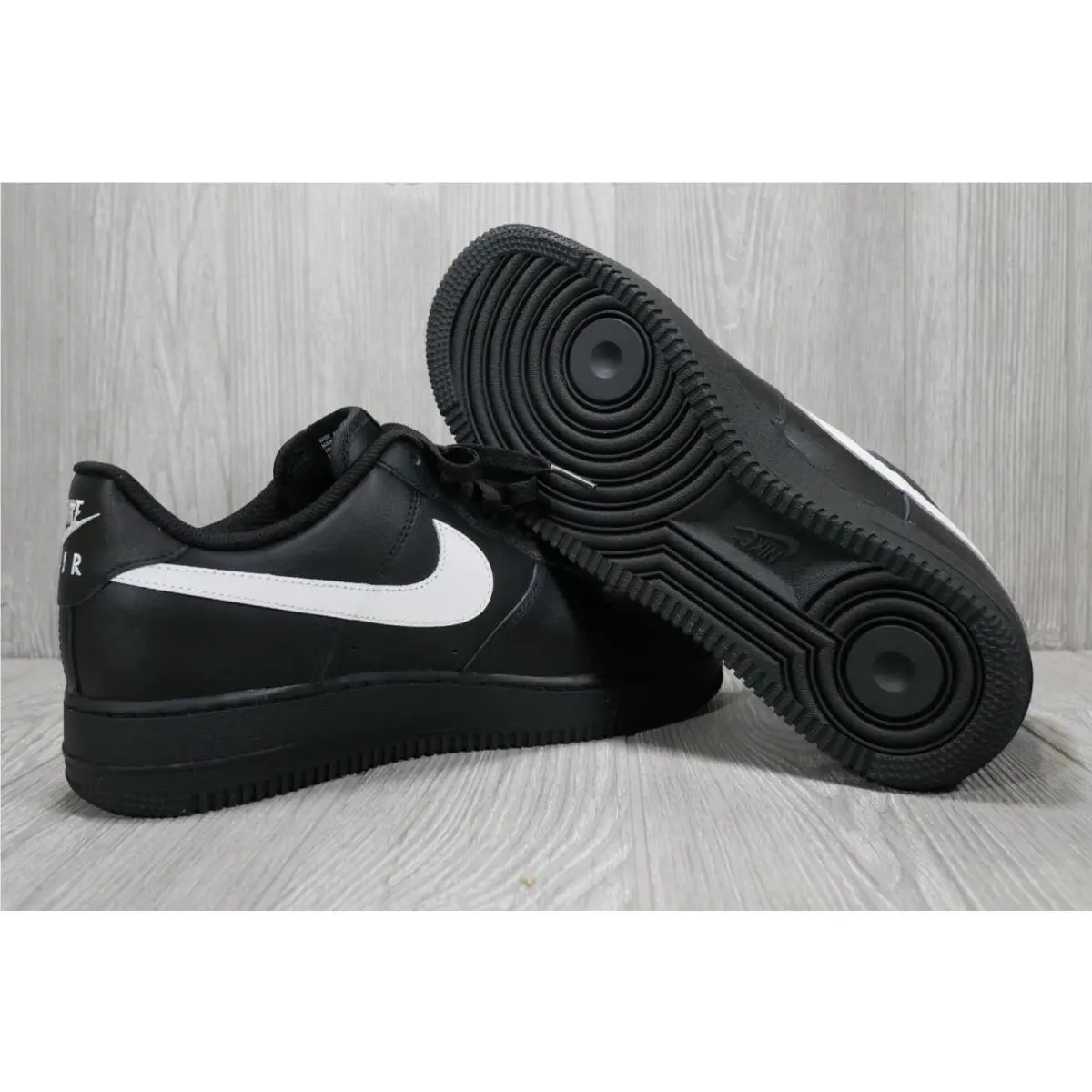 Nike shoes - Black 4