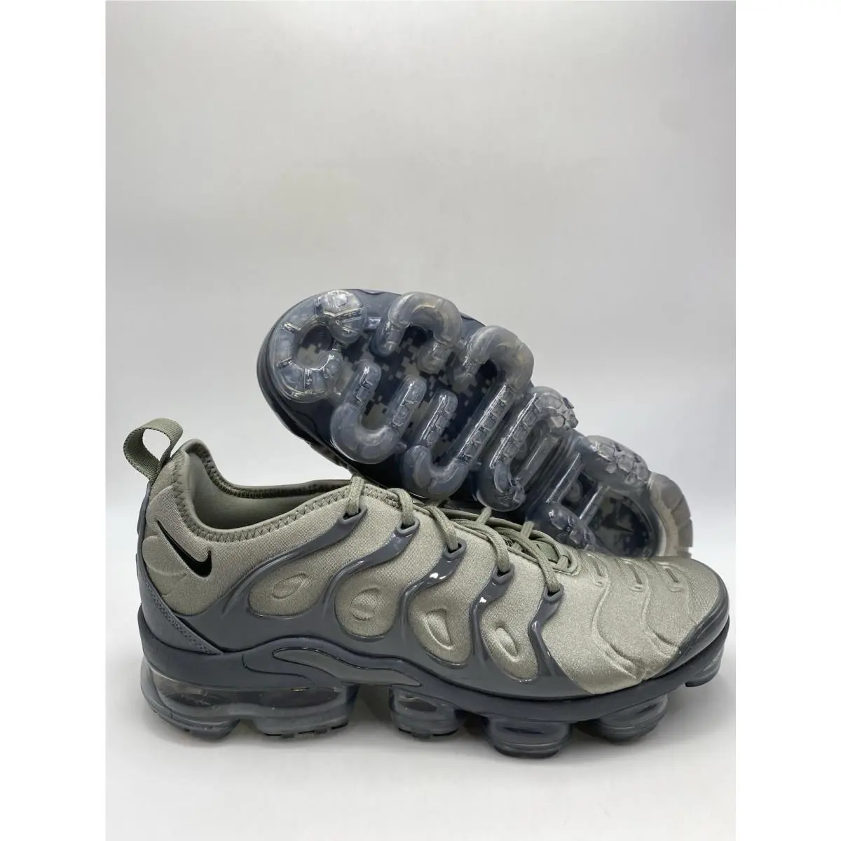 Nike Air Vapormax Plus Dark Stucco White Dark Grey AT5681 001 Men`s Size 11.5