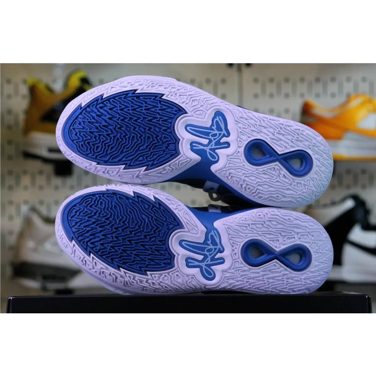 Nike shoes - Nike Kyrie 8 Infinity - Kyrie Infinity - DO9616-401 - Blue 2