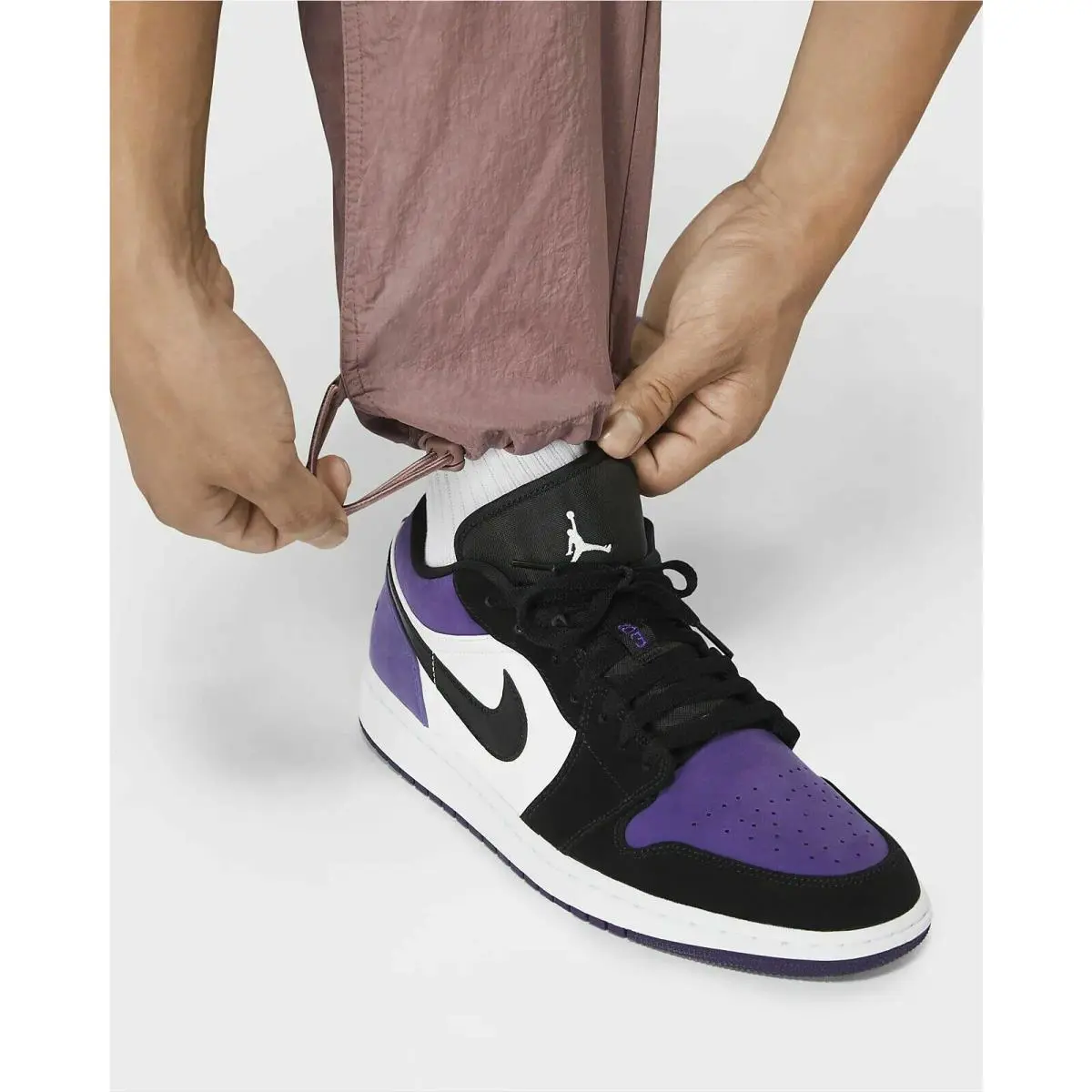 Nike clothing - 23 Engineered - Engineered - CK9167-298 - Smokey Mauve / White (UPC: 0194276935156) 4