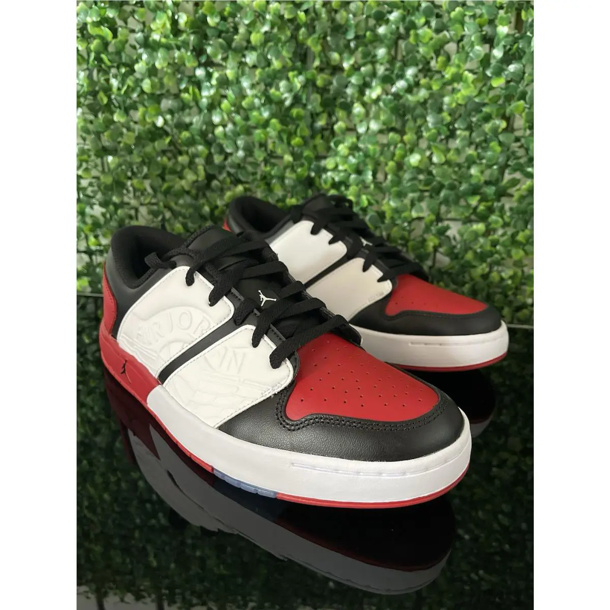 Nike shoes - Air Jordan 1 - Air - Black 3