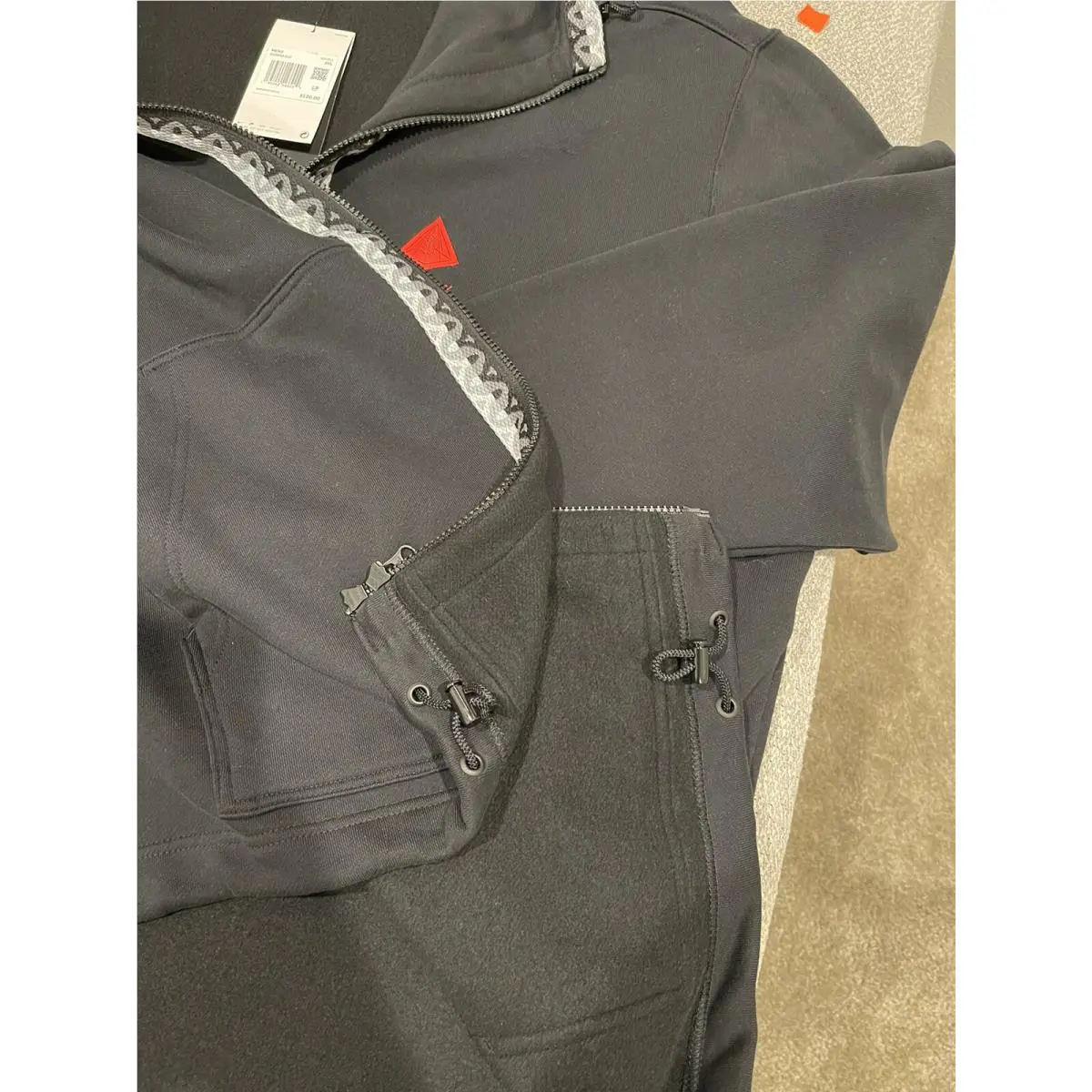 Nike clothing - Black (UPC: 195242166192) 3