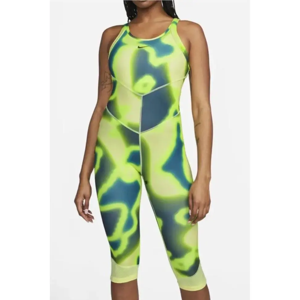 Nike clothing - Multicolor (UPC: 0195868160628) 0