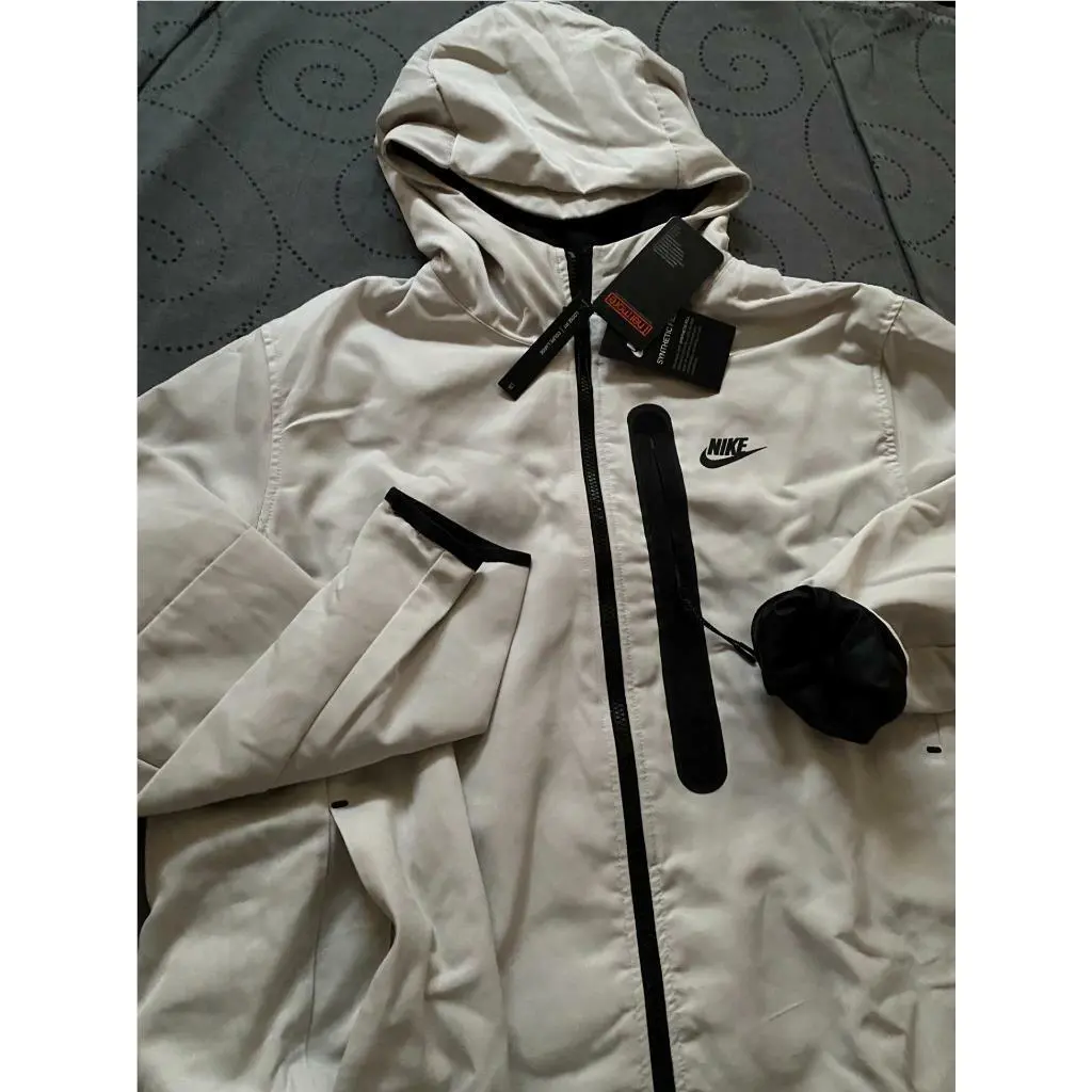 Nike clothing - BEIGE + BLACK (UPC: 193151961310) 0
