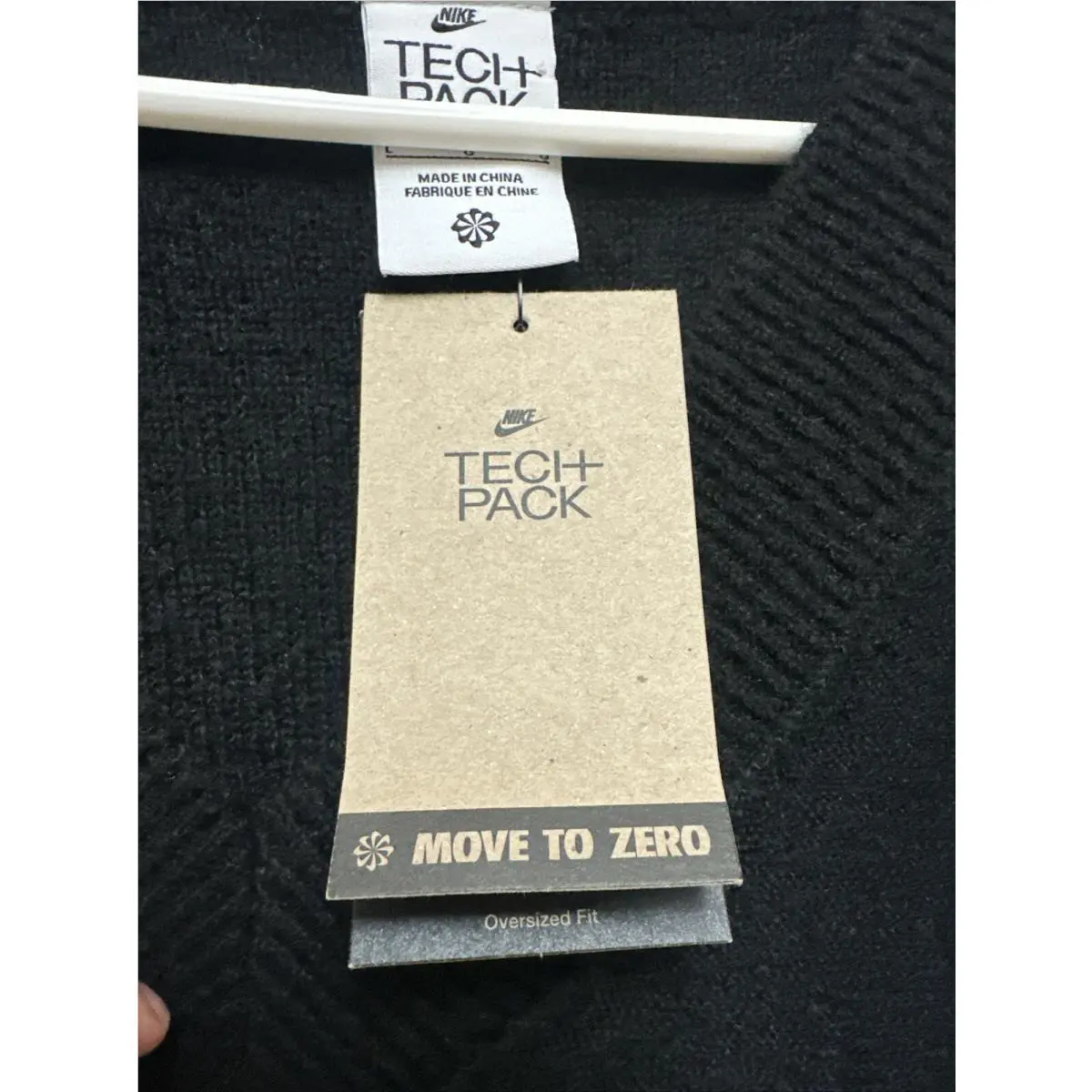 Nike clothing - Black (UPC: 196969126292) 2