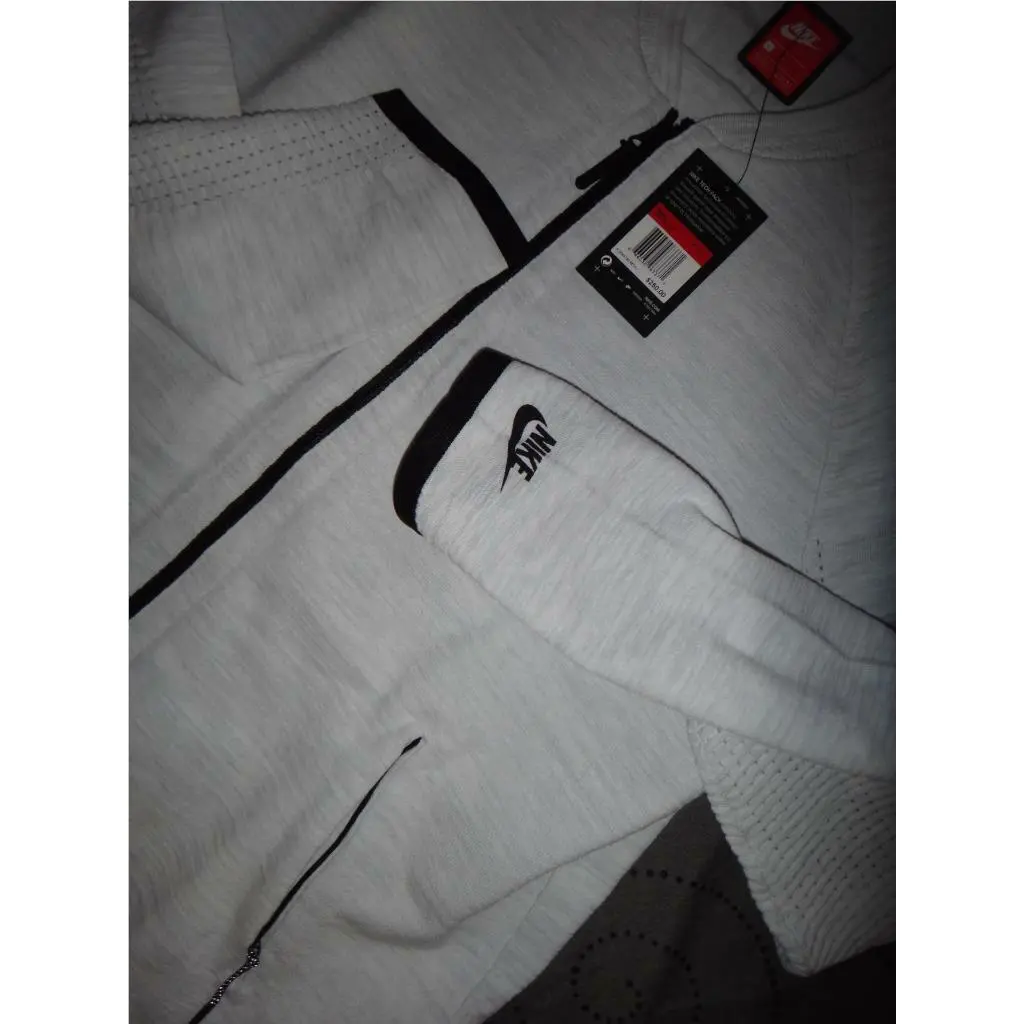 Nike clothing - HEATHER WHITE (UPC: 885179710017) 1