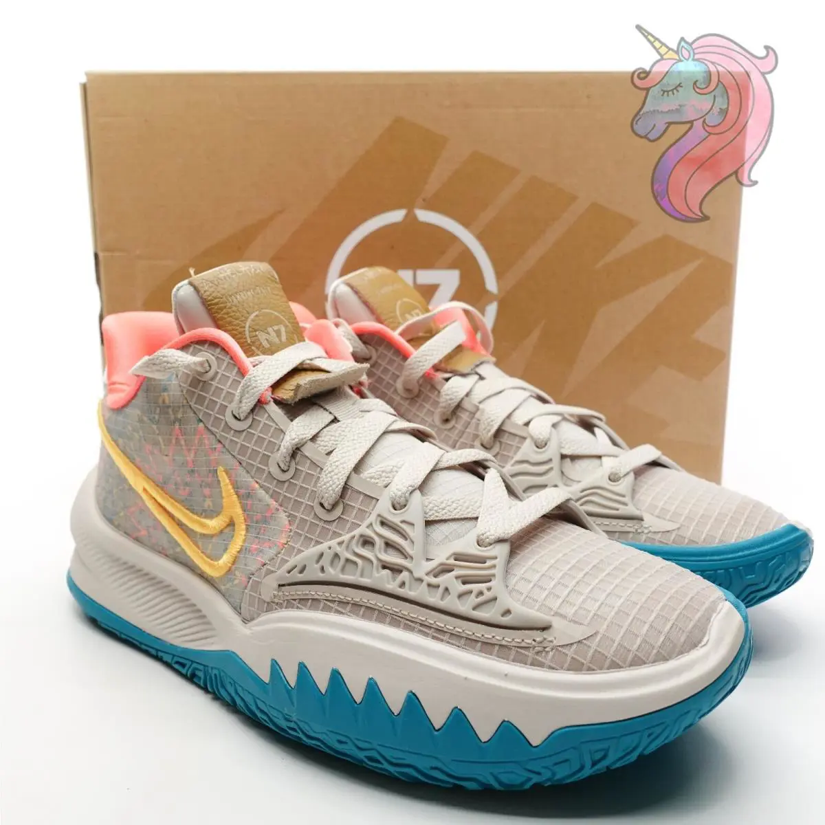 Nike shoes - Nike Kyrie 4 - Kyrie - CW3985005 - Beige 18