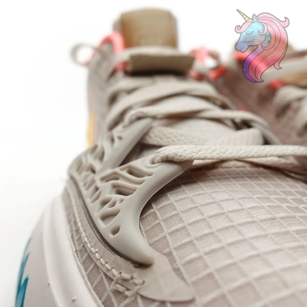 Nike shoes - Nike Kyrie 4 - Kyrie - CW3985005 - Beige 6