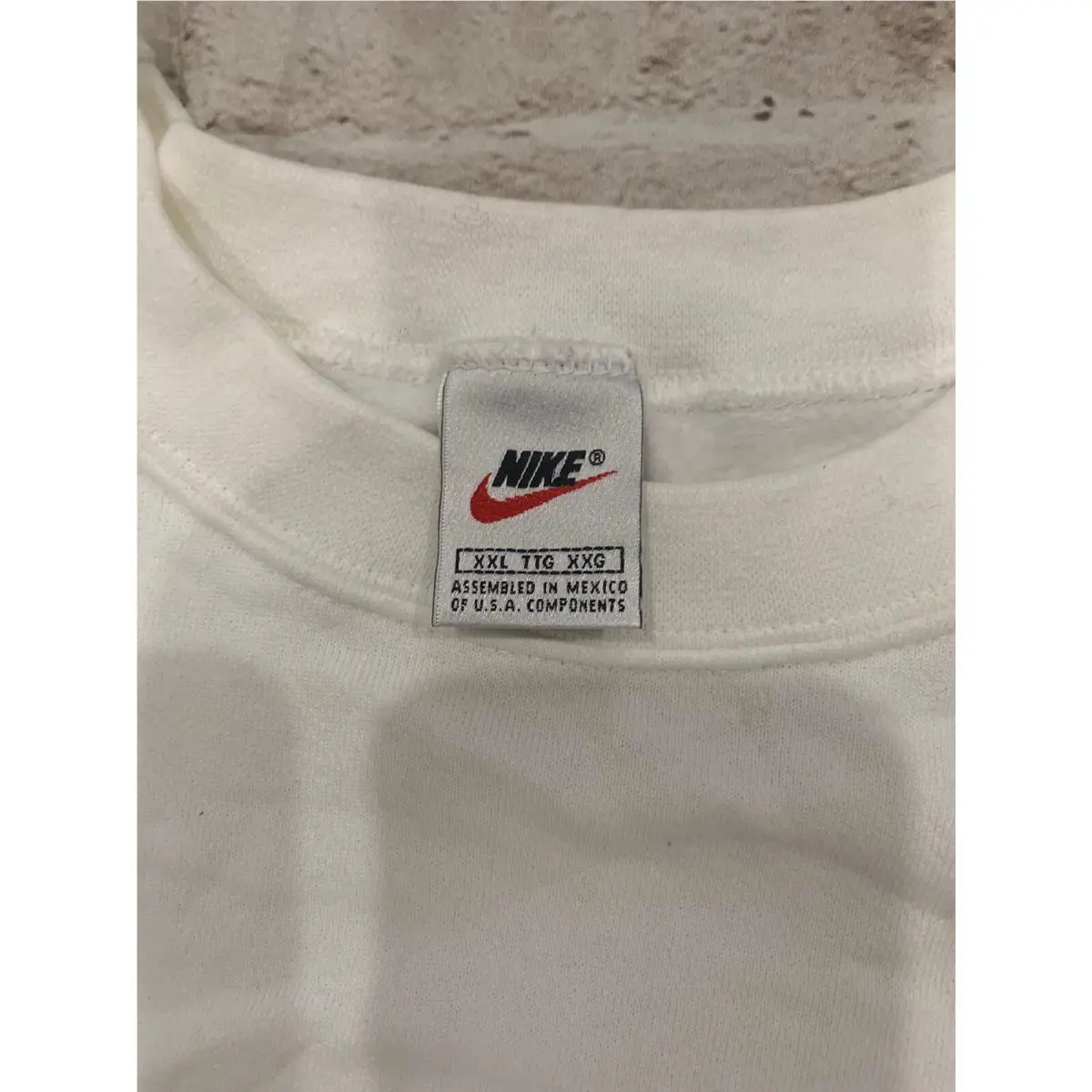 Nike clothing - White 1