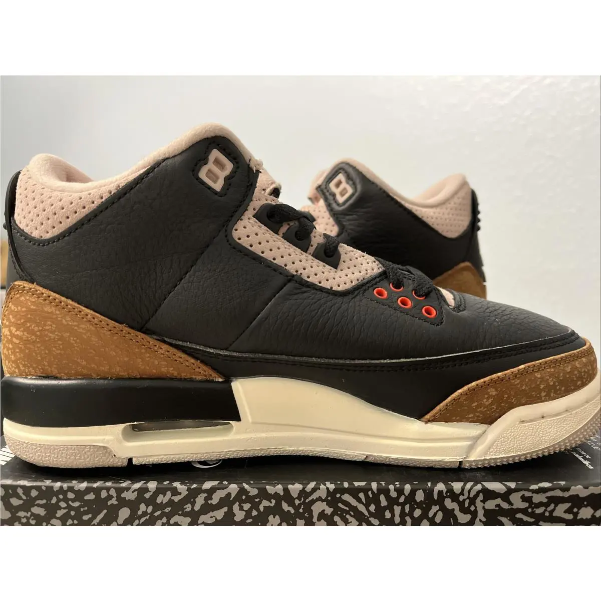 Nike shoes - Air Jordan 3 Retro GS - DM0967 008 - Black Rush Orange Fossil Stone 1