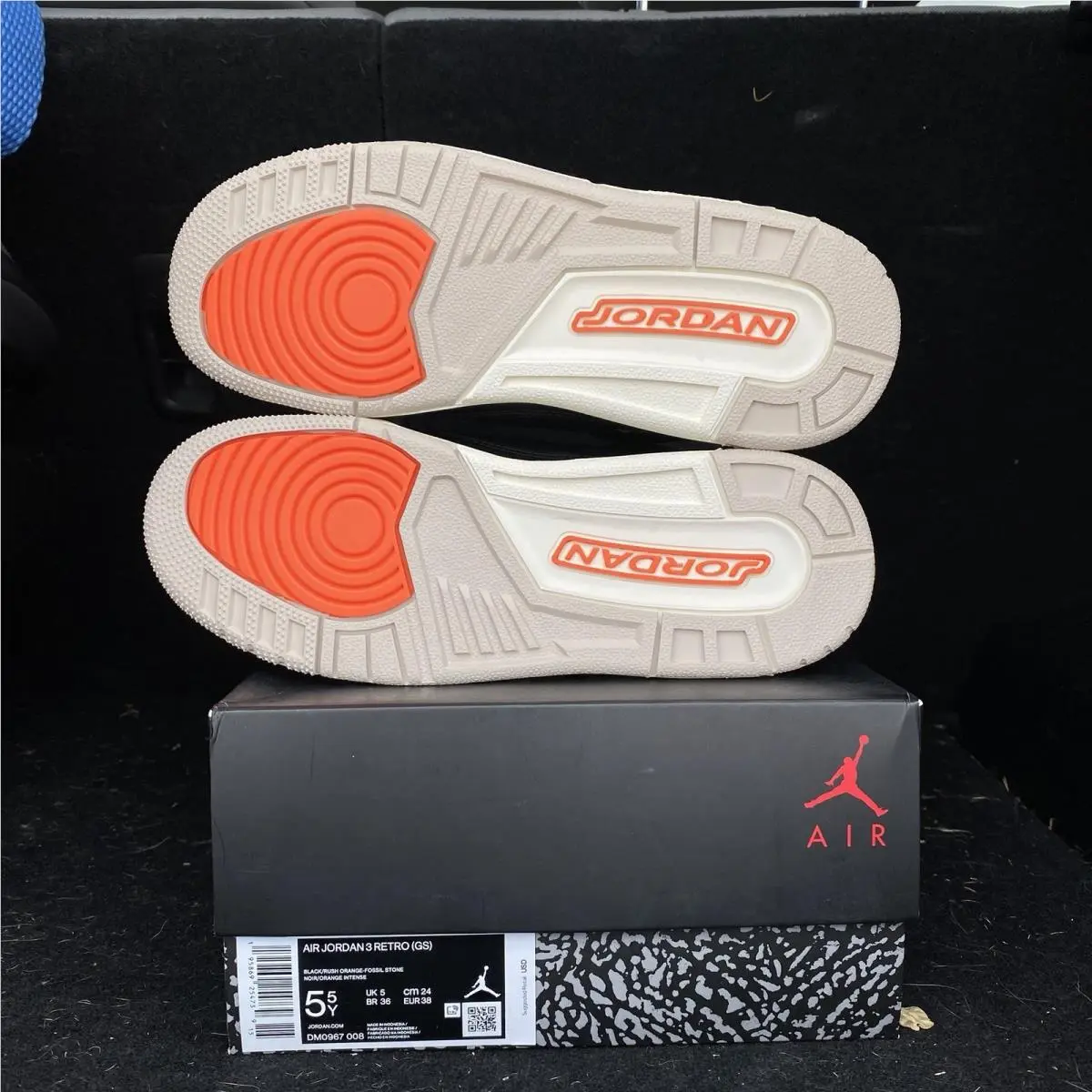 Nike shoes - Air Jordan 3 Retro GS - DM0967 008 - Black Rush Orange Fossil Stone 3