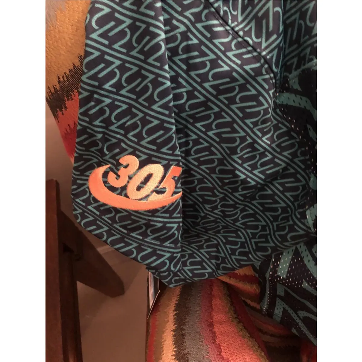 Nike clothing - Green (UPC: 0193153650816) 2